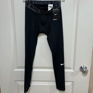 New Nike Dri Fit men’s size Small Tight Base Lager Compression Cool tights